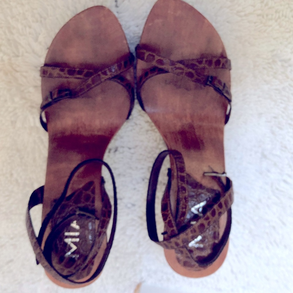 Wood platform heels with straps leather size 10. Mia. Great shape.